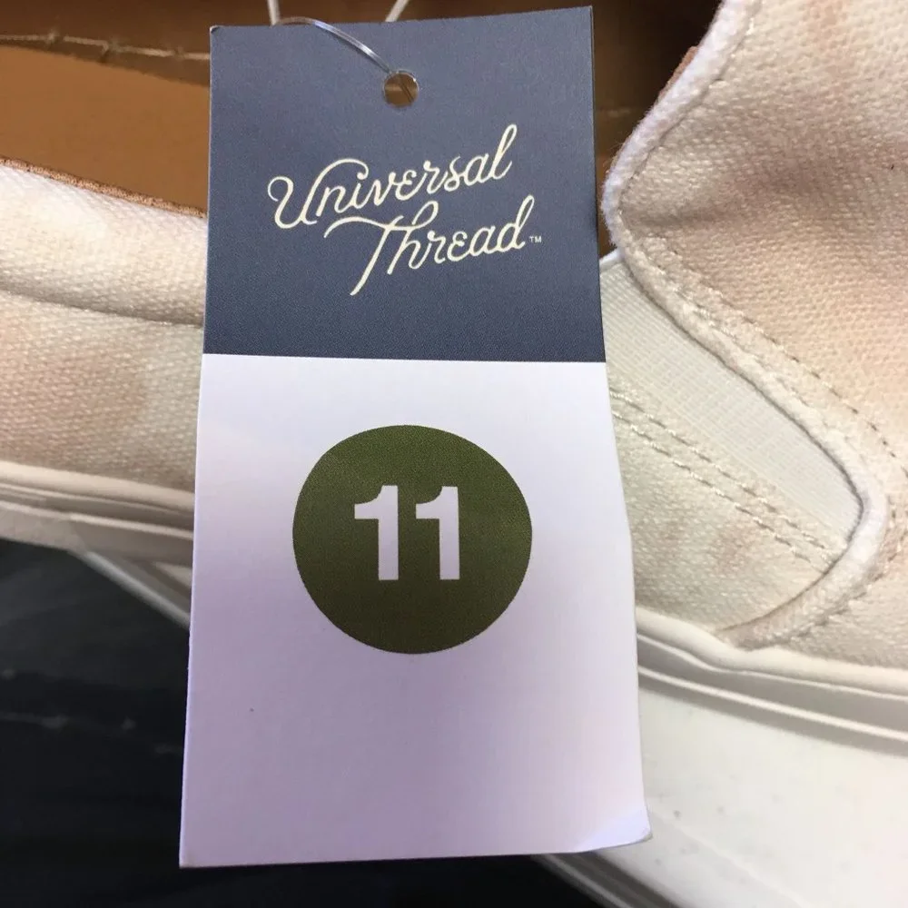 NWB Universal Thread Alvina Women’s Slip On Platform Sneaker Shoes Beige Size 11